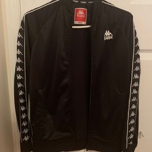 Black kappa vest